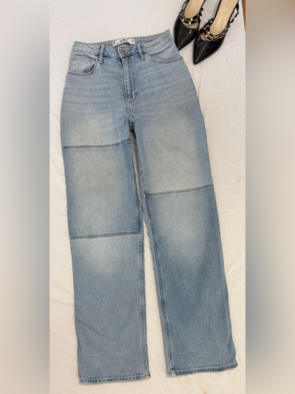 Hollister Curvy Ultra High-Rise Dad Jeans - Size 3R (W26 L31)